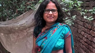 Desi sexy house wife hardcore fucking neighbour boy in outdoor Video