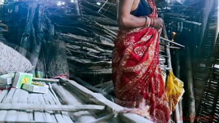 Indian Desi Milf Bhabhi Standing Doggystyle Fuck By Devar In Outdoor Video